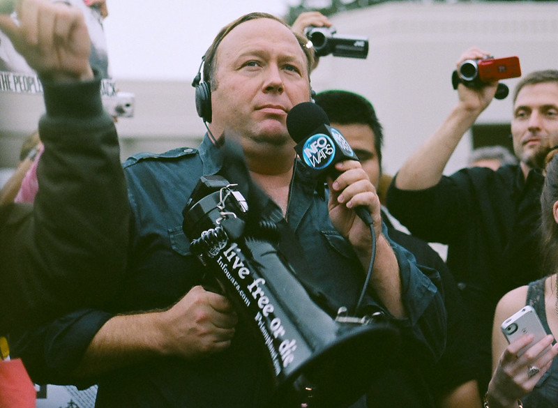 Alex Jones to pay near $1b to families of Sandy Hook shooting