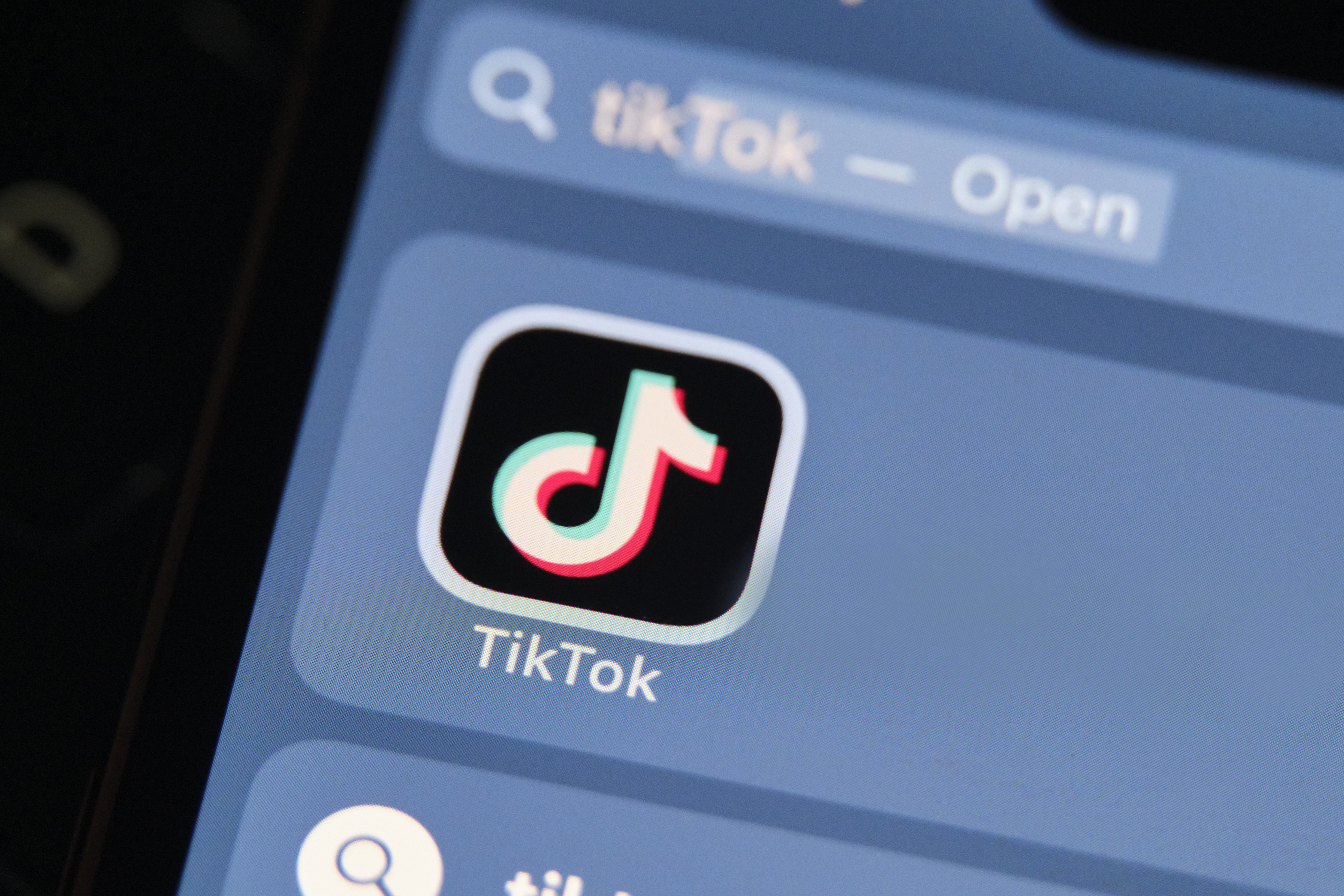 Albanese signs off on TikTok ban for Government work devices